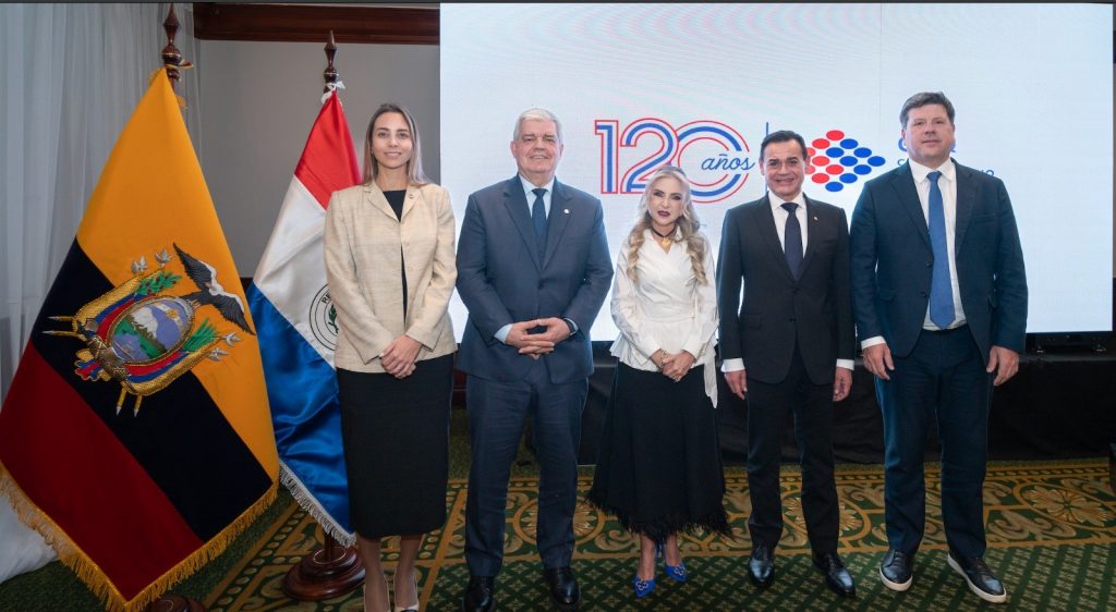 Empresarios ecuatorianos y delegación presidencial de Paraguay dialogaron sobre inversión y oportunidades de negocio en un encuentro liderado por la Cámara de Comercio de Quito